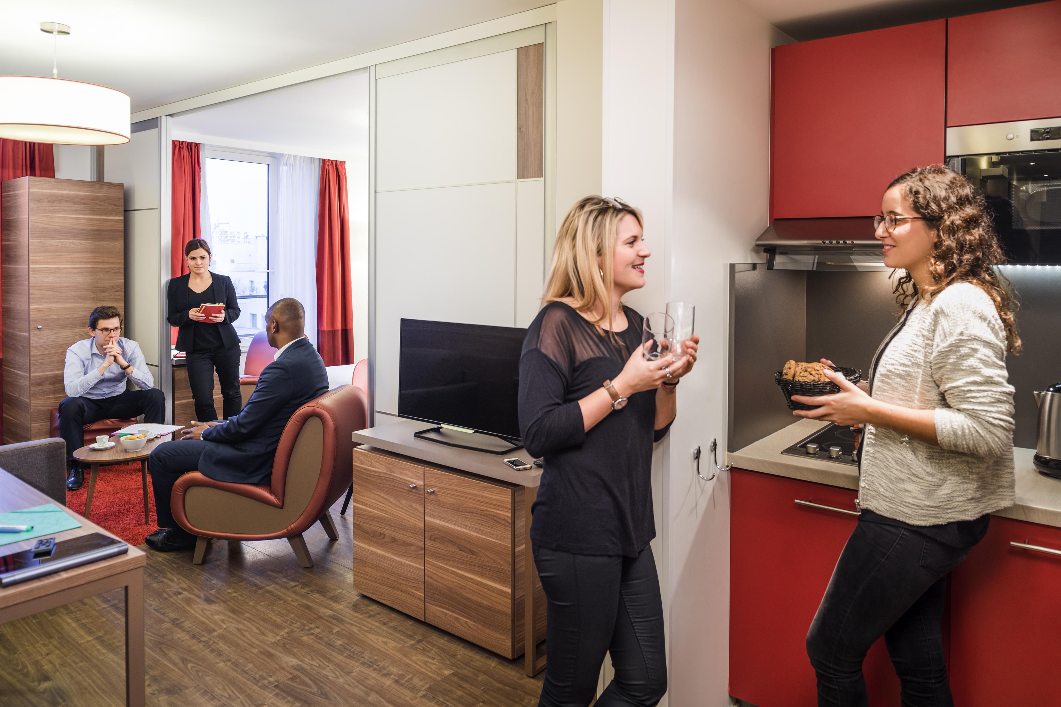 Aparthotel Adagio La Defense Courbevoie Bagian luar foto