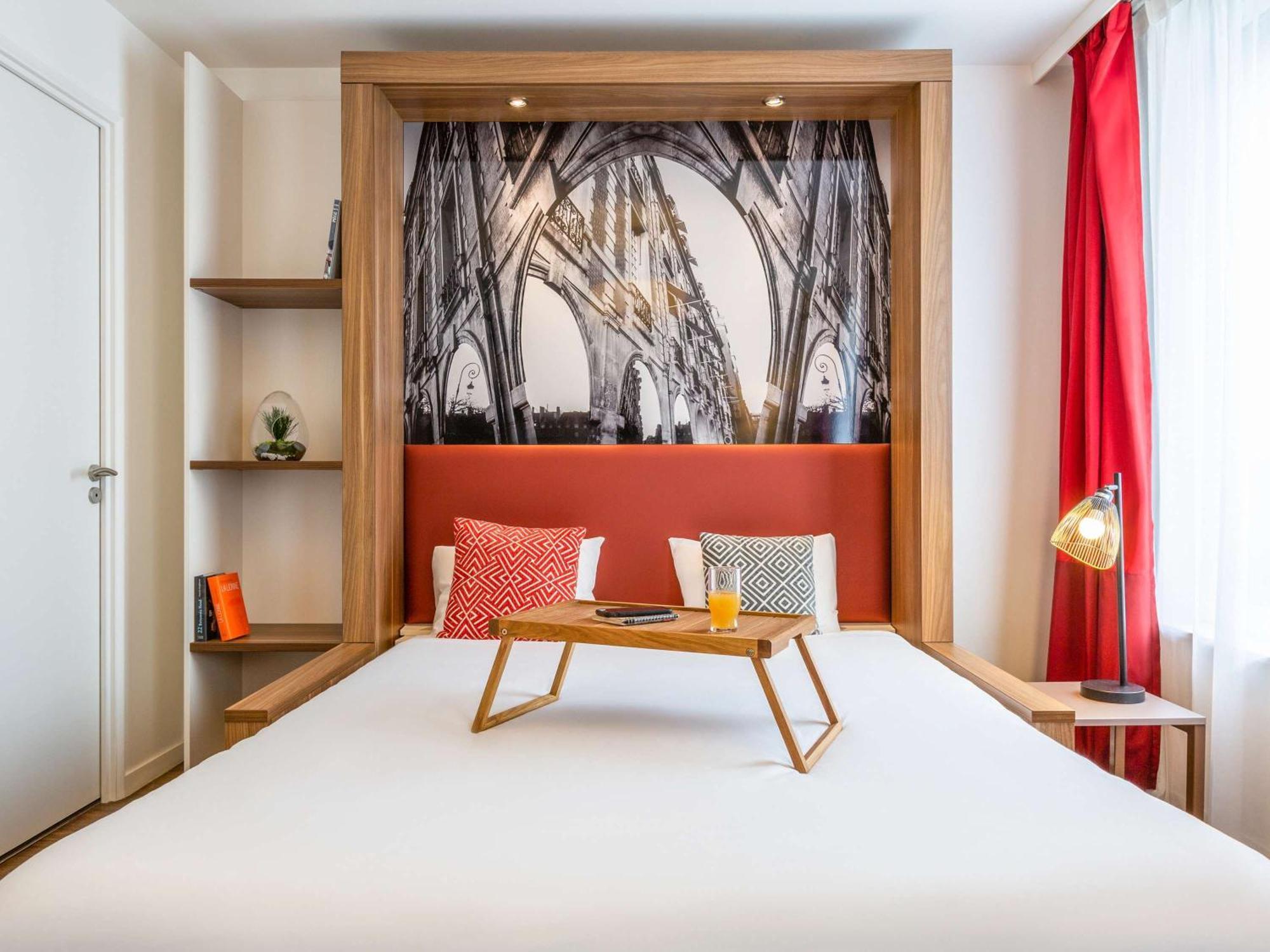Aparthotel Adagio La Defense Courbevoie Bagian luar foto